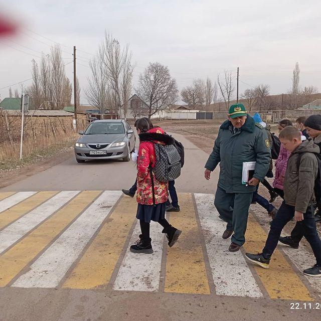 "Жол ережесінің қауіпсіздігі" атты айлық аясында жаттығу жұмыстары ұйымдастырылды.